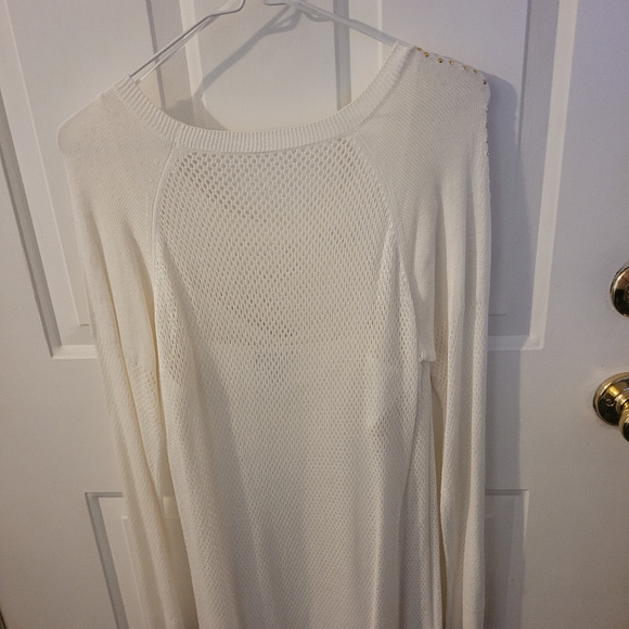 Thalia L 2pc Long sleeved sweater w/ sequined tank Ivory color - Picture 11 of 12